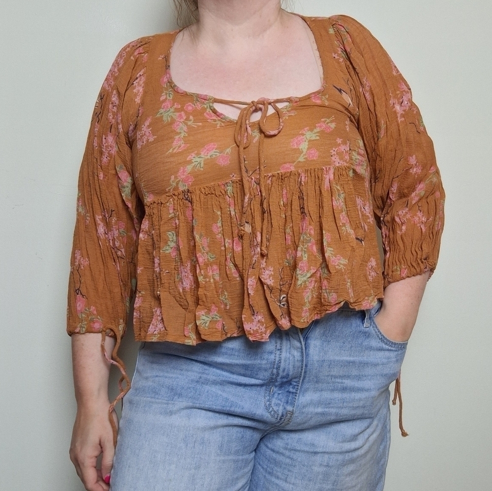 Urban Outfitters Burnt Orange Lace Up Floral Peplum Hem Puff Sleeve Blouse Small